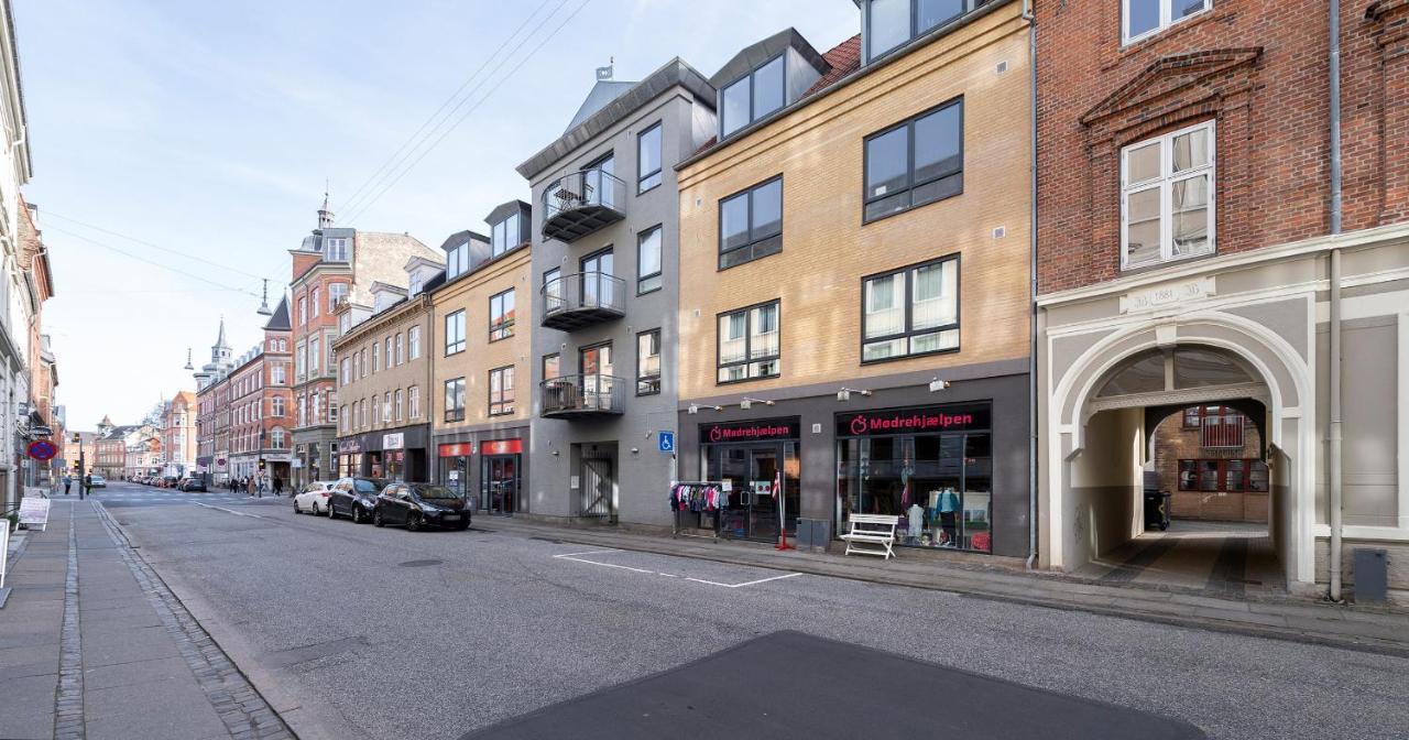 Adnana - Apartment suite 3 Aalborg Center Exterior foto